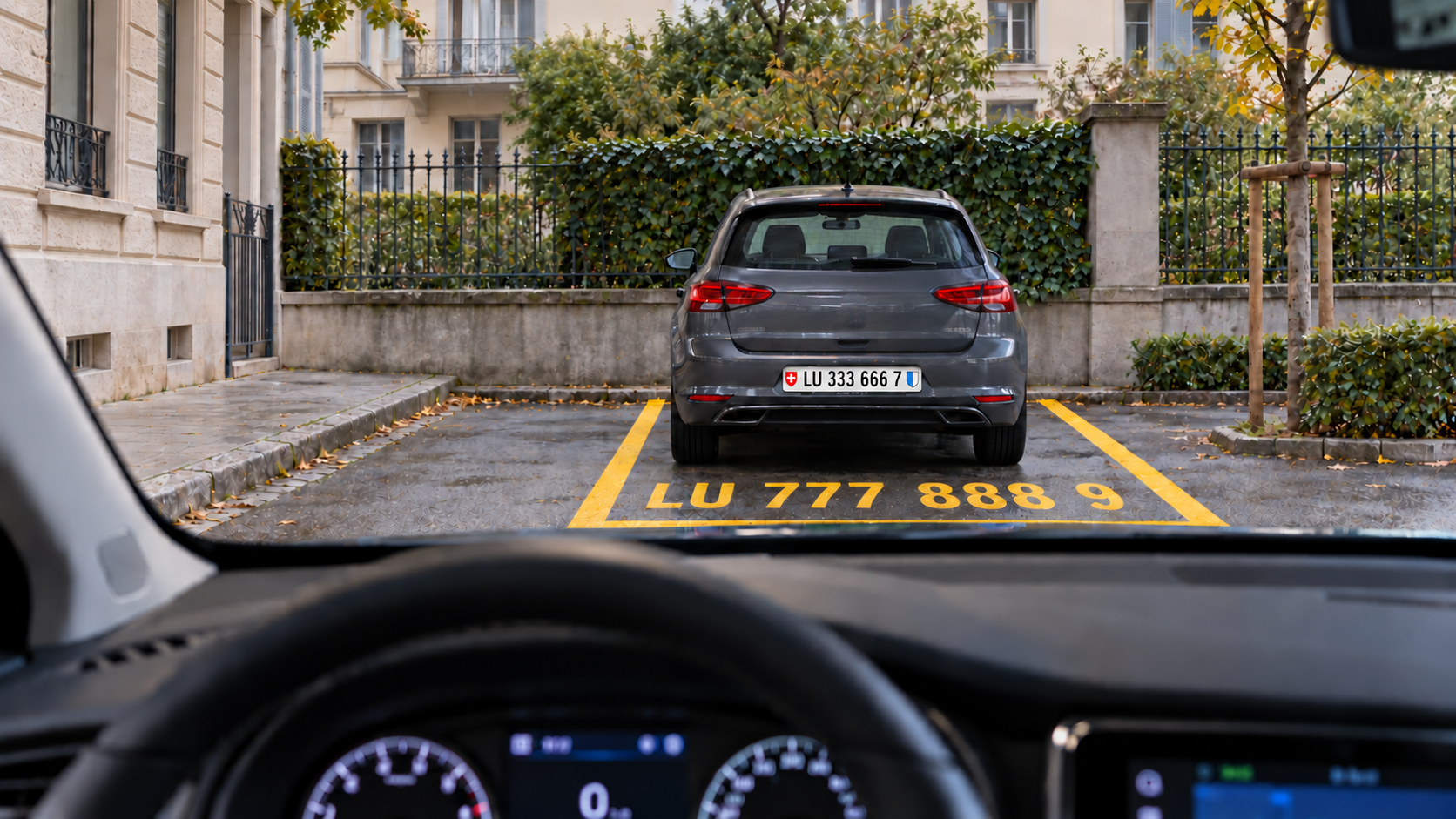 Fremdparker auf dem Mietparkplatz einer Wohnliegenschaft (Symbolbild)
